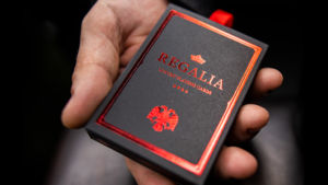 Regalia Red Playing Cards (Signature Edition) by Shin Lim Poker-Kartenspiel rot gold