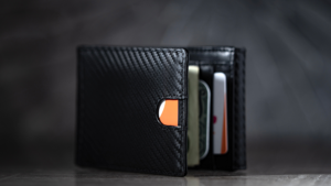 FPS Zeta Wallet Black (Gimmicks and Online Instructions) by Magic Firm Z Fold Geldbörse tauscht