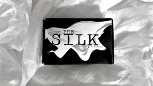 The Silk by Gonzalo Albiñana and Crazy Joker Tuch durch Hand