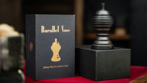 Barallel Vase by Artisan Coin & Jimmy Fan Kugelvase Ballvase symmetrisches Design