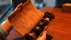 Untrammelled Leather Carrying Case by Wonder House & TCC Ledertasche für das Untrammeled Set
