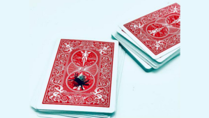 The Fly (Red) by Ronjo Magic Kartenvorhersage mit zerquetschter Fliege und Hummel rot