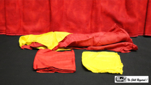 20th Century Silk by Mr. Magic Tuch erscheint zwischen 2 verknoteten Tüchern