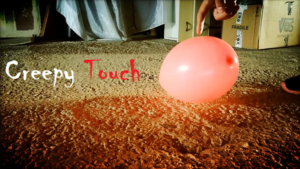 Creepy Touch by Alessandro Criscione video DOWNLOAD Luftballon nur durch Fingerzeig platzen lassen