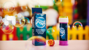 Wonder Pop by Gonçalo Gil and Danny Weiser produced by Gee Magic Seifenblase zu Lolli