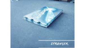 Stranger by Alfred Dockstader video DOWNLOAD Kaugummipäckchen bewegt sich von selbst aus Verpackung