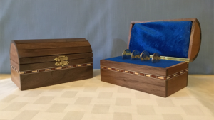 Coin Chest by Tony Karpinski Münzen in Münzbox erscheinen und verschwinden lassen
