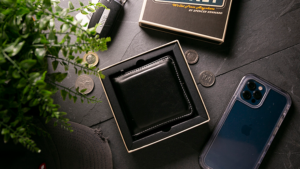 Easy Money Black Wallet (Gimmick and Online Instructions) by Spencer Kennard Geldbörse erscheinen und verschwinden lassen Schwarz