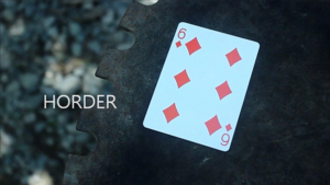 HORDER by Arnel Renegado video DOWNLOAD Gegenstand hinter Karte verschwinden und wiedererscheinen lassen