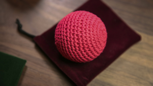 Final Load Crochet Ball (Red) by TCC Häkelball rot Abschlussladung Becherspiel Chop-Cup