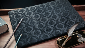 Luxury Pad (Black) by TCC Luxus Close-up Unterlage Mikromatte schwarz 50 x 34 cm Tapetenmuster