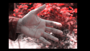Metal Skin by Arnel Renegado video DOWNLOAD Haut formt sich in Flamme zu Zuschauerkarte