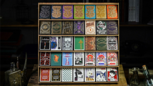 35 Deck Wooden Display Shelf by TCC Holzregal Wandregal für 35 Kartenspiele Display