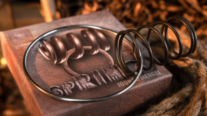 spRING (Gimmicks and Online Instructions) by Joonas Mengel Ring durchdringt Feder Zaubertrick