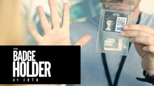 BADGE HOLDER (Gimmick and Online Instructions) by JOTA Zuschauerkarte erscheint in Ausweishülle 4 weitere Tricks