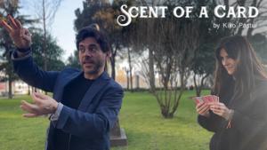 SCENT OF A CARD by Kiko Pastur & Invisible Compass video DOWNLOAD Karte an Geruch erkennen