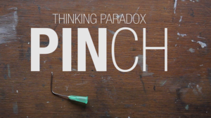 Pinch by Thinking Paradox video DOWNLOAD Zuschauer verbiegt Nadel zwischen den Fingern