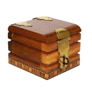 Ring erscheint in verschlossener Holzbox Lock Box Mini Standard